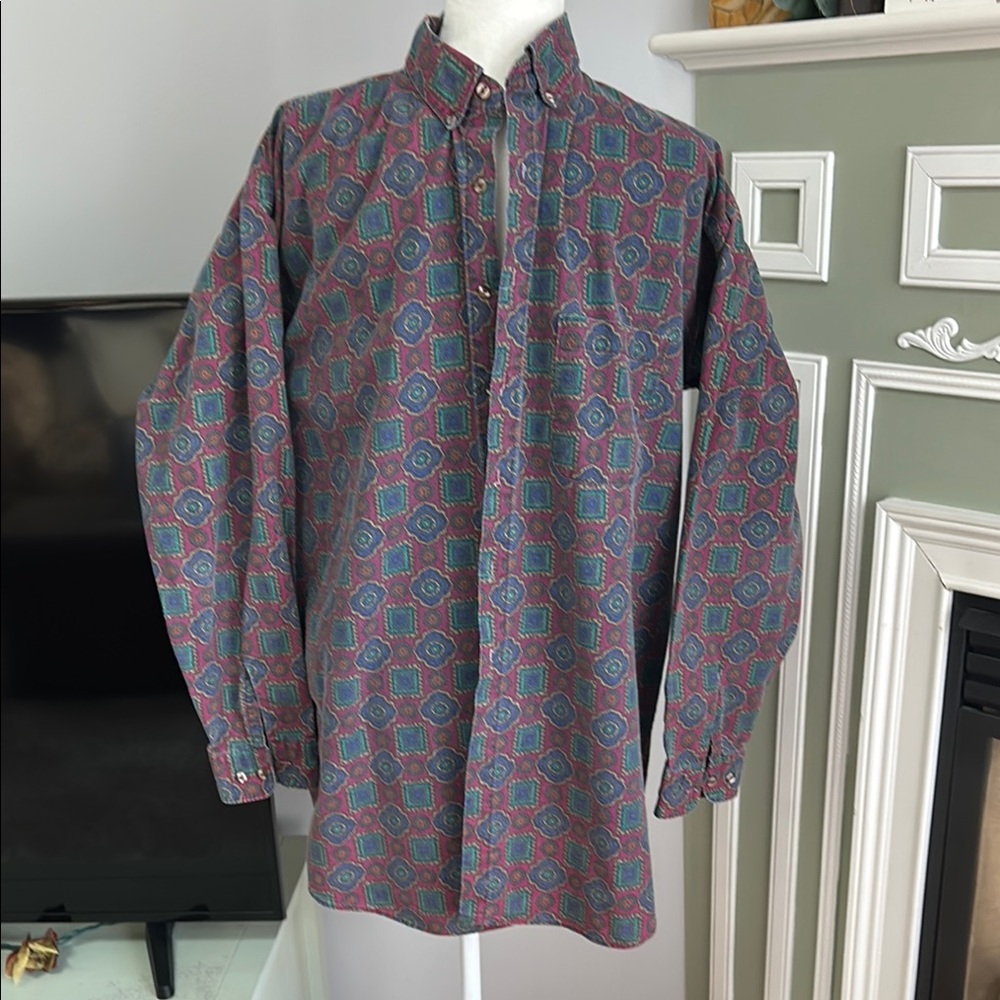 Vintage Red Eye by Marc Daniels Geometric Pattern Shirt - Multicolor